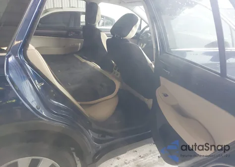 2015 Subaru Outback 3.6R Limited z USA, uszkodzony, nr VIN 4S4BSENC3F3285332